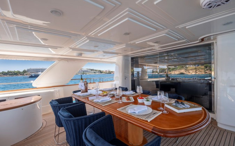 CUSTOM LINE NAVETTA 30 HAG