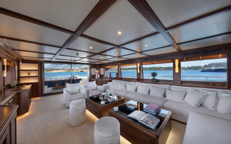 CUSTOM LINE NAVETTA 30 HAG