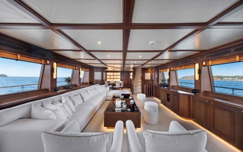 CUSTOM LINE NAVETTA 30 HAG