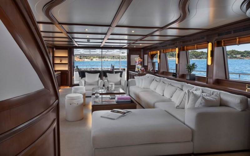 CUSTOM LINE NAVETTA 30 HAG