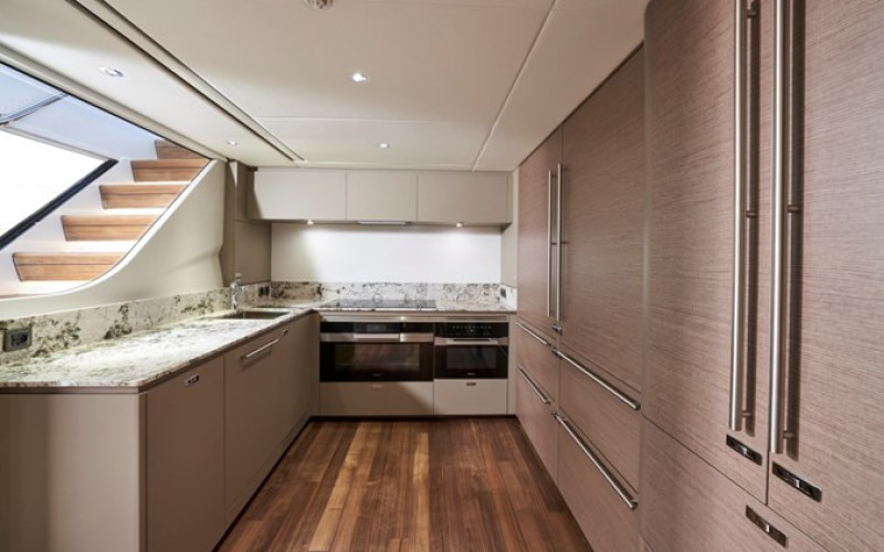PRINCESS YACHTS X95 PRINCESS X95