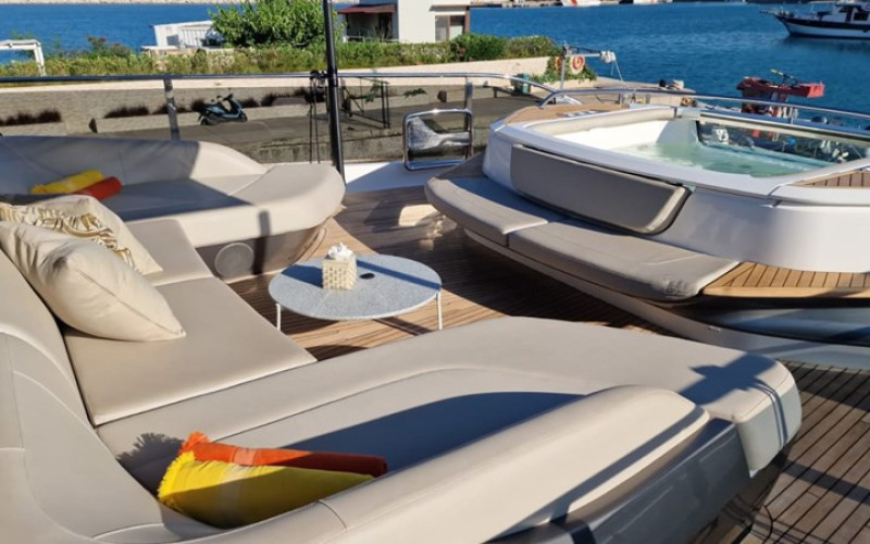 PRINCESS YACHTS X95 PRINCESS X95