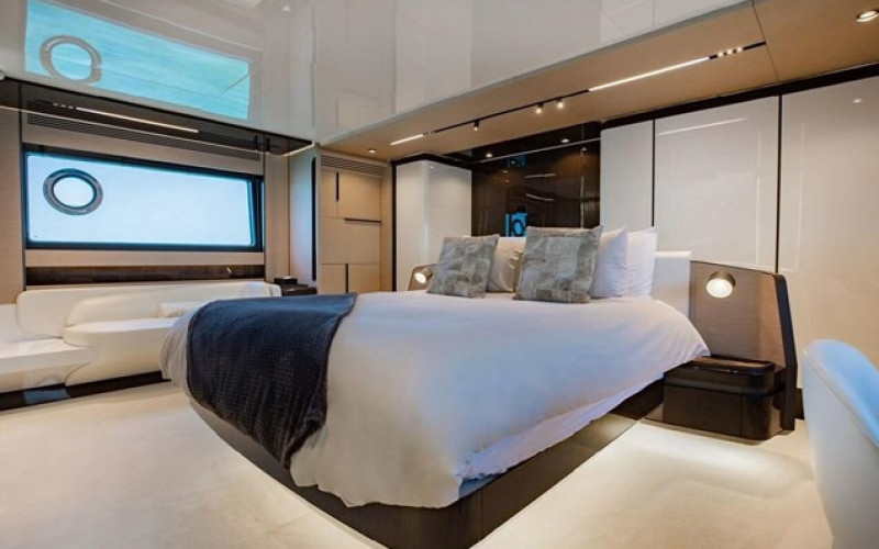AZIMUT YACHTS S10 LANCE WEST