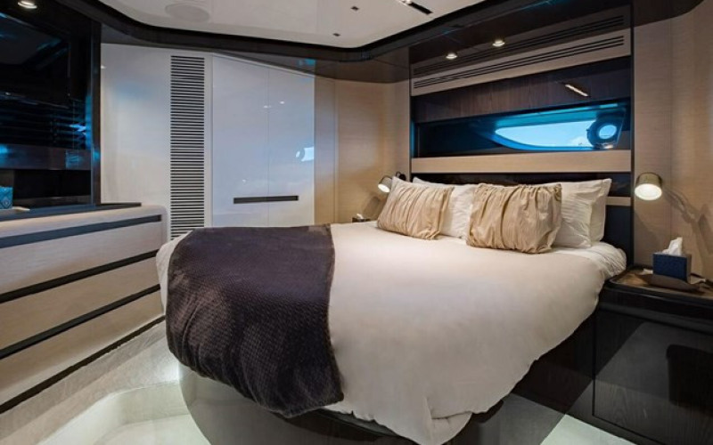 AZIMUT YACHTS S10 LANCE WEST