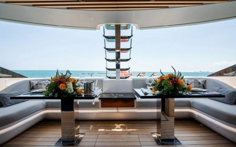 AZIMUT YACHTS S10 LANCE WEST