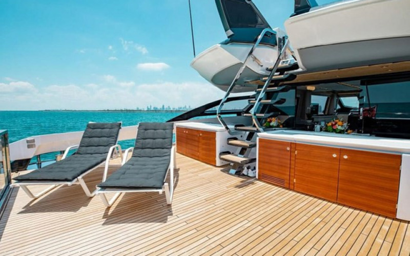 AZIMUT YACHTS S10 LANCE WEST