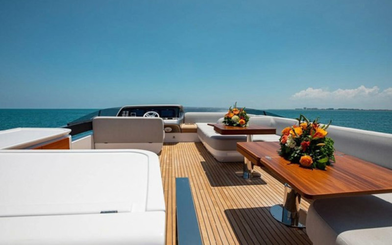 AZIMUT YACHTS S10 LANCE WEST