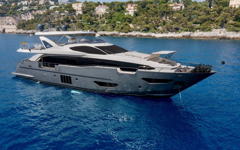 AZIMUT YACHTS 95 RPH ANASTASIA V