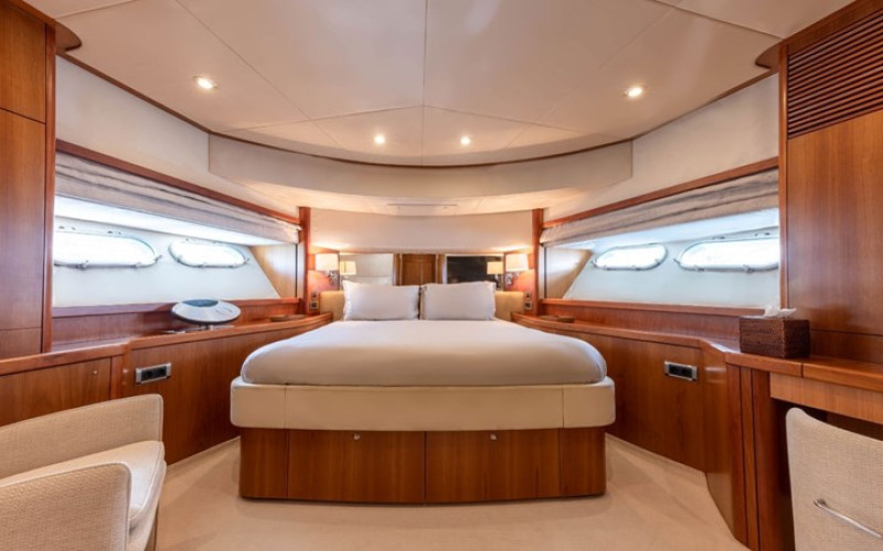 SUNSEEKER SUNSEEKER YACHT 90 