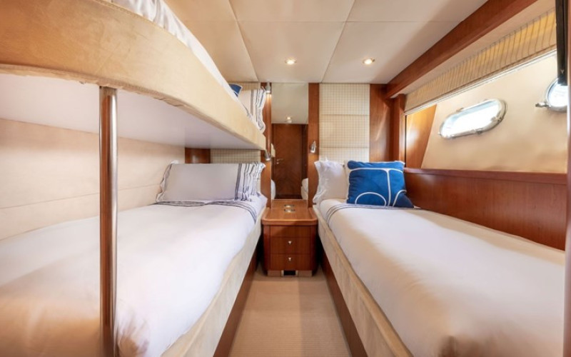 SUNSEEKER SUNSEEKER YACHT 90 