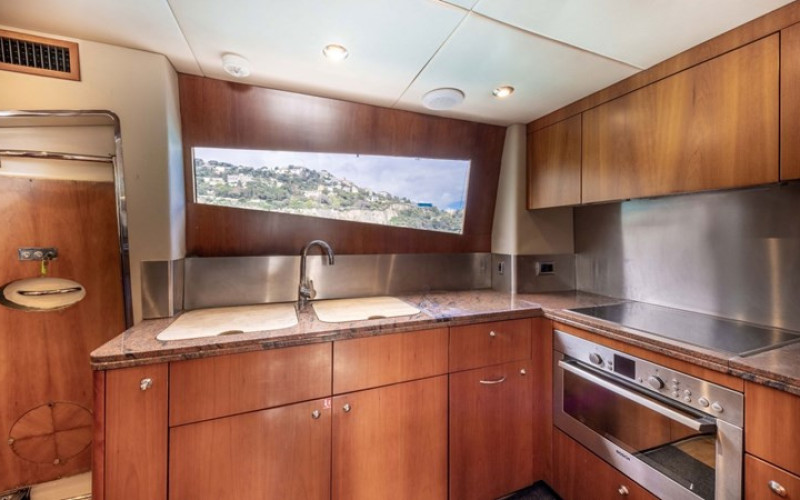 SUNSEEKER SUNSEEKER YACHT 90 