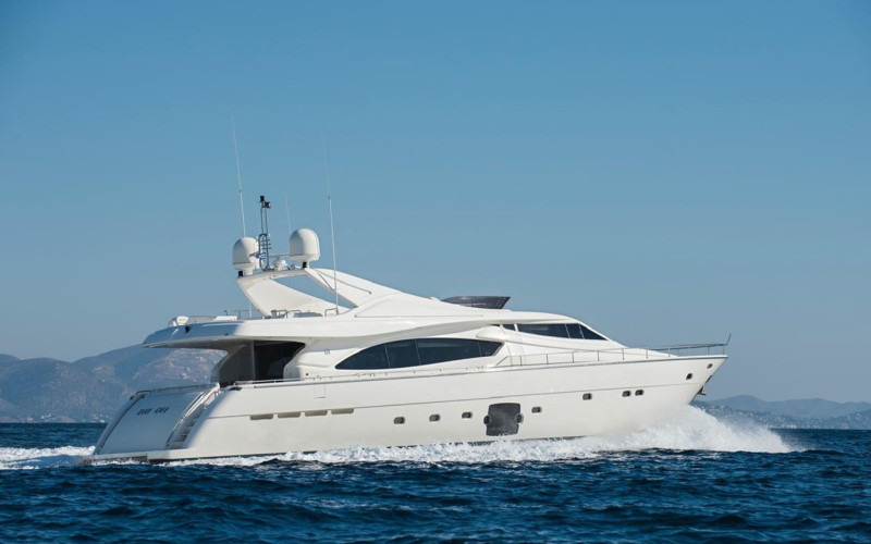 FERRETTI YACHTS 881 FERRETTI 881