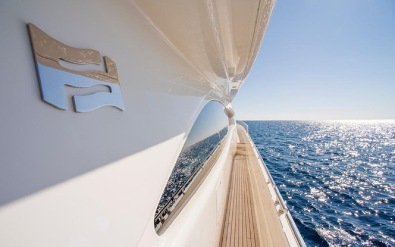 FERRETTI YACHTS 881 FERRETTI 881