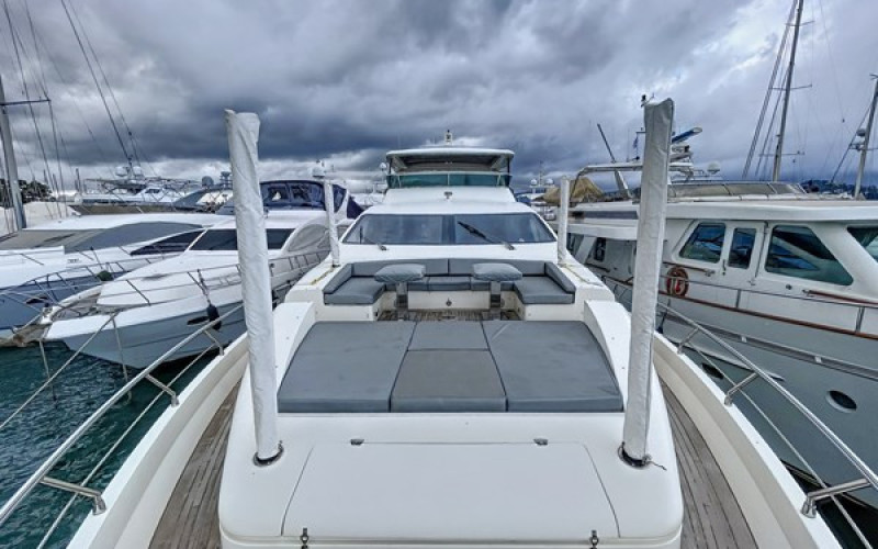 AZIMUT YACHTS 85F LA FENICE