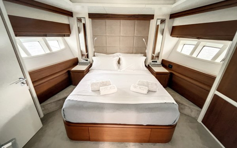 AZIMUT YACHTS 85F LA FENICE