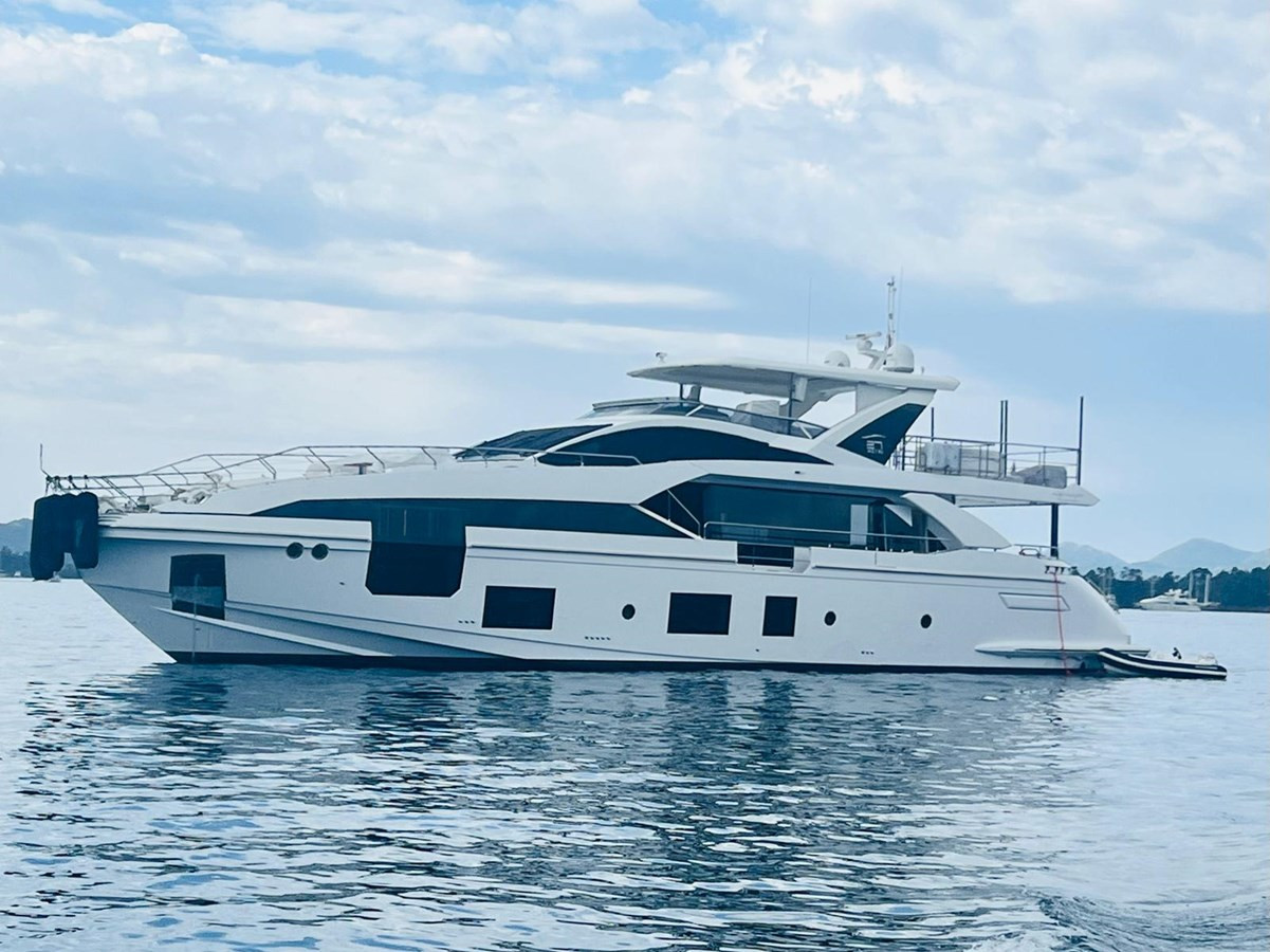 AZIMUT YACHTS NIRVANA BY THE SEA