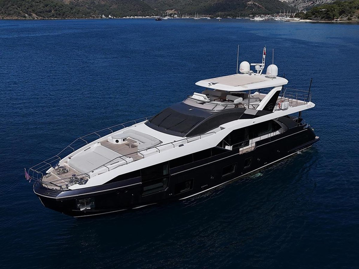 AZIMUT YACHTS GRANDE 27 ALEX10