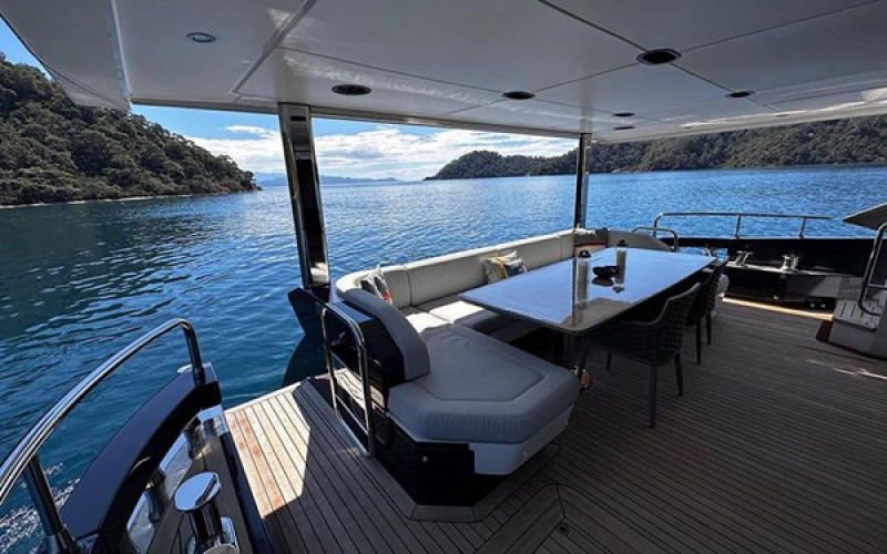 AZIMUT YACHTS GRANDE 27 ALEX10