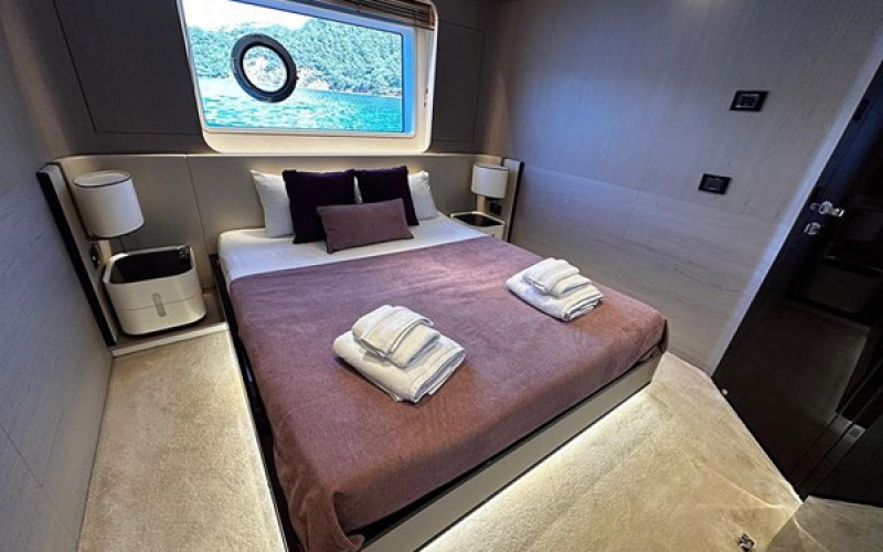 AZIMUT YACHTS GRANDE 27 ALEX10