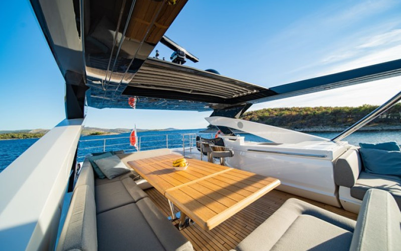 SUNSEEKER BLACK MAMBA