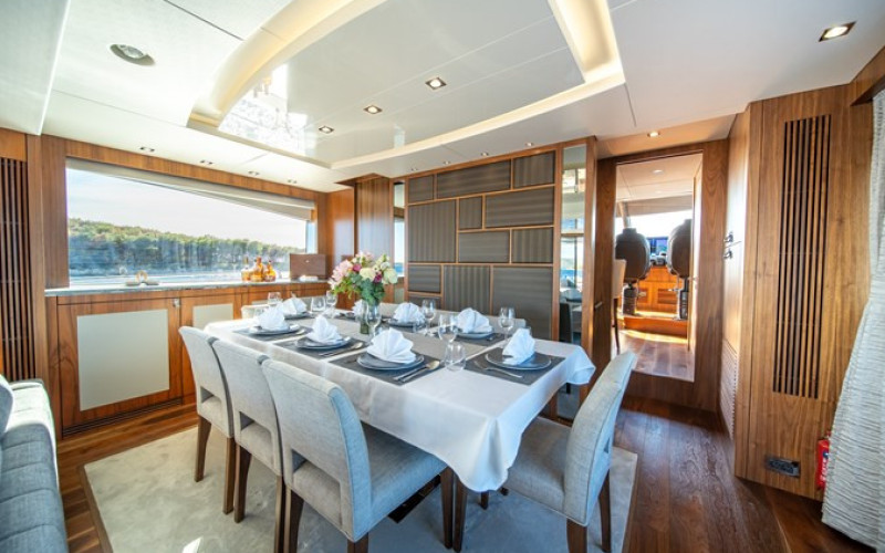 SUNSEEKER BLACK MAMBA