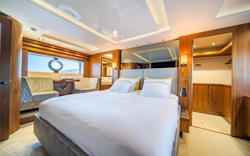 SUNSEEKER BLACK MAMBA