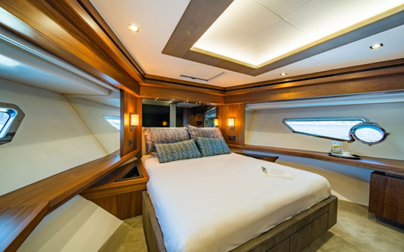 SUNSEEKER BLACK MAMBA