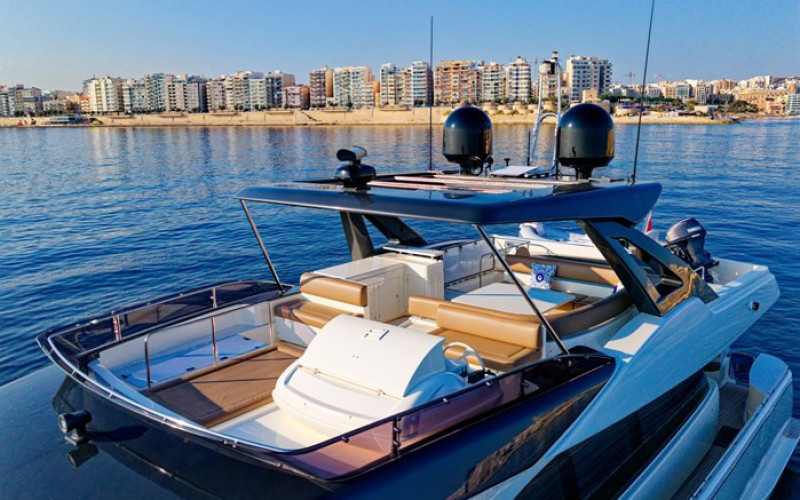 FERRETTI YACHTS 800 ANTONINA