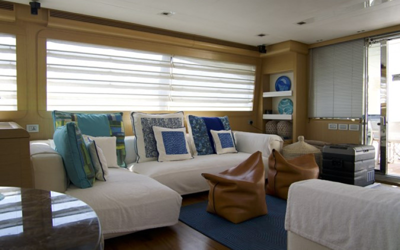 FERRETTI YACHTS 800 ANTONINA