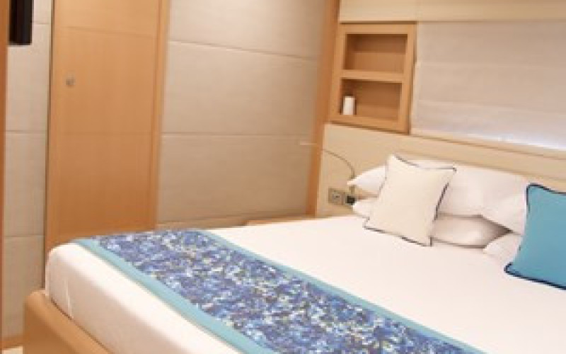 FERRETTI YACHTS 800 ANTONINA