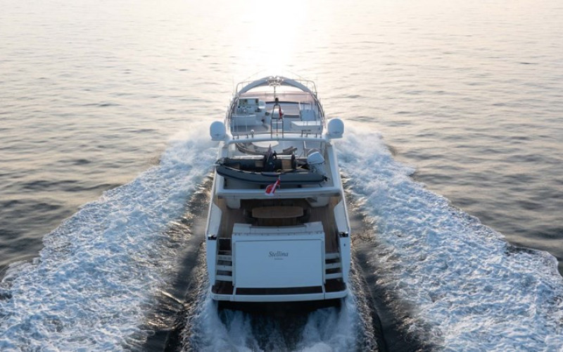 FERRETTI YACHTS 780 STELLINA