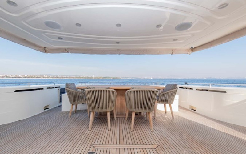 FERRETTI YACHTS 780 STELLINA