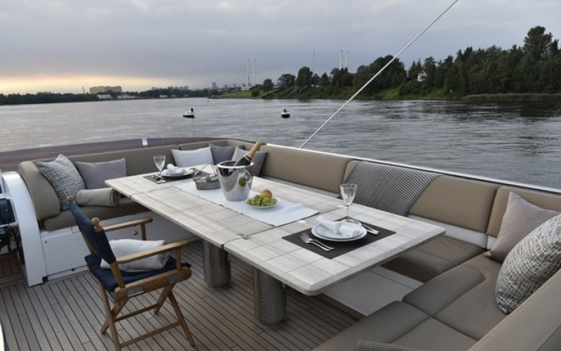 PRINCESS YACHTS IBIZA