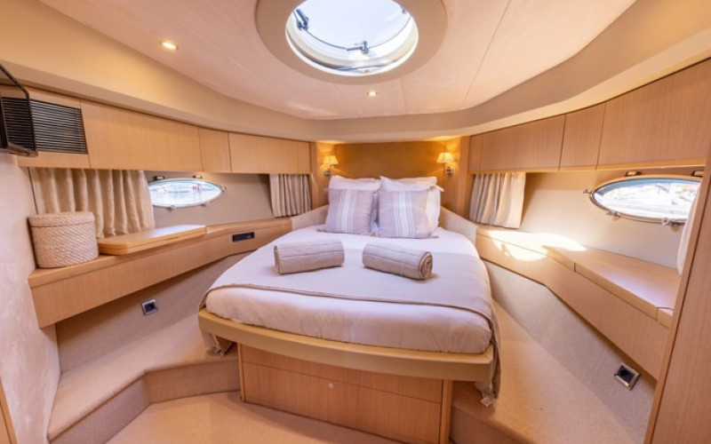PRINCESS YACHTS PRINCESS V70