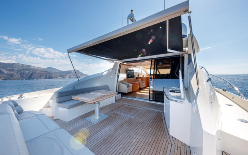 SUNSEEKER Predator 72 sport NUTS