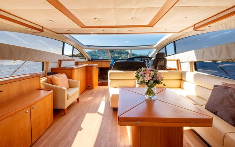 SUNSEEKER Predator 72 sport NUTS