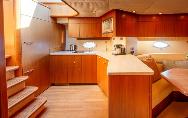 SUNSEEKER Predator 72 sport NUTS