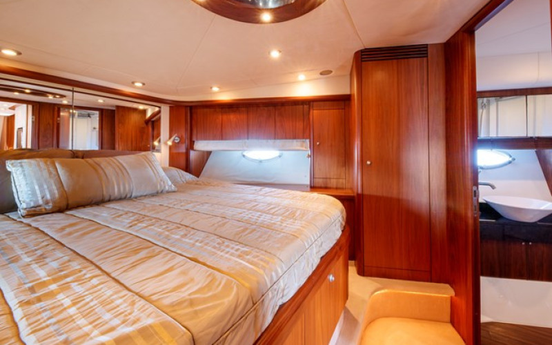 SUNSEEKER Predator 72 sport NUTS