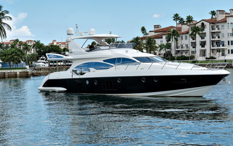 AZIMUT YACHTS 70 DREN