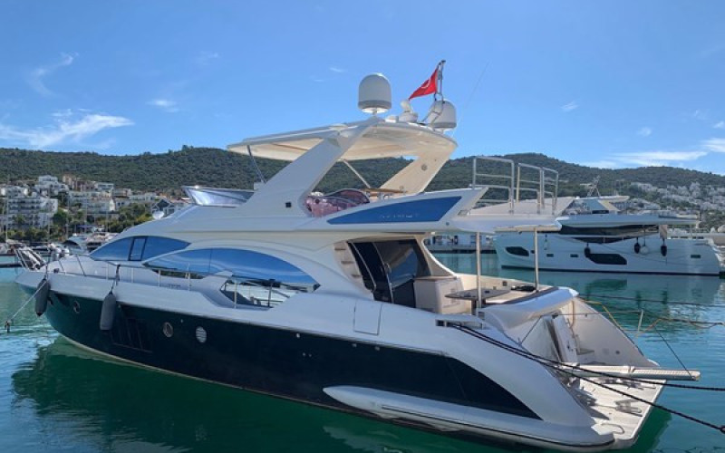 AZIMUT YACHTS 70 DREN