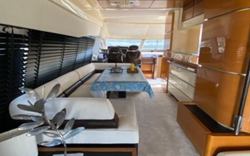 AZIMUT YACHTS 70 DREN