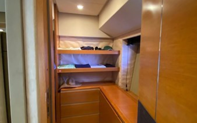 AZIMUT YACHTS 70 DREN