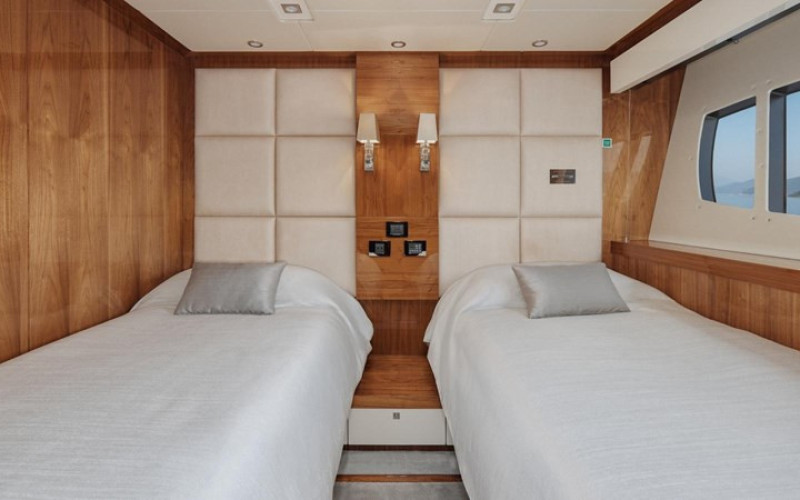 SUNSEEKER WICKED PLAY