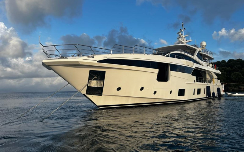 AZIMUT YACHTS Azimut Grande 35M LOVE T