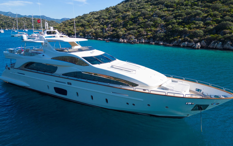 AZIMUT YACHTS 105 LA RUBIA