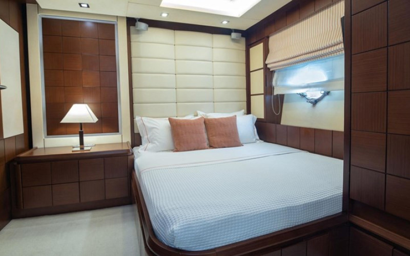 AZIMUT YACHTS 95 KOUKLES