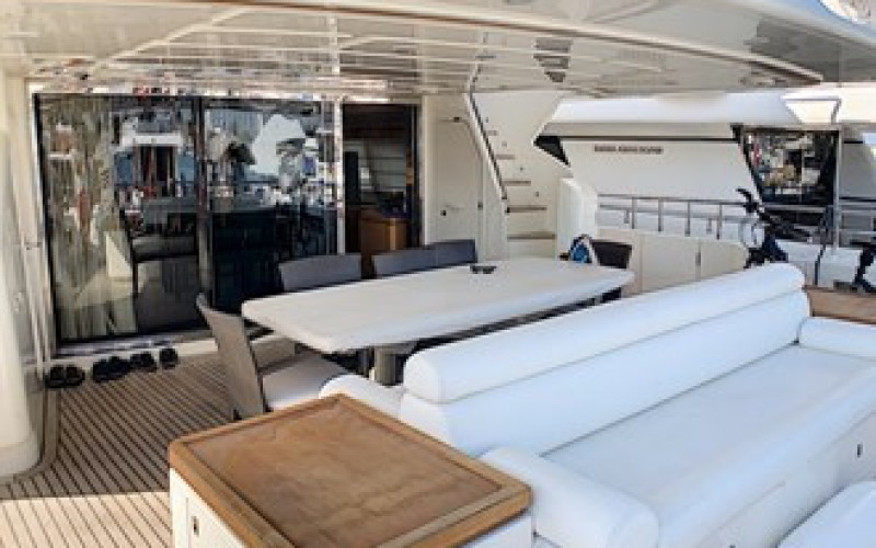 FERRETTI CUSTOM LINE CL 97 THIRTEEN
