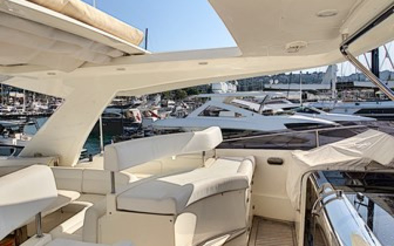 FERRETTI CUSTOM LINE CL 97 THIRTEEN