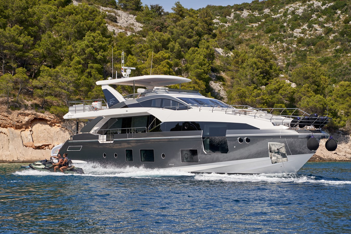 AZIMUT YACHTS Azimut Grande 27M ALUMINIA TOO