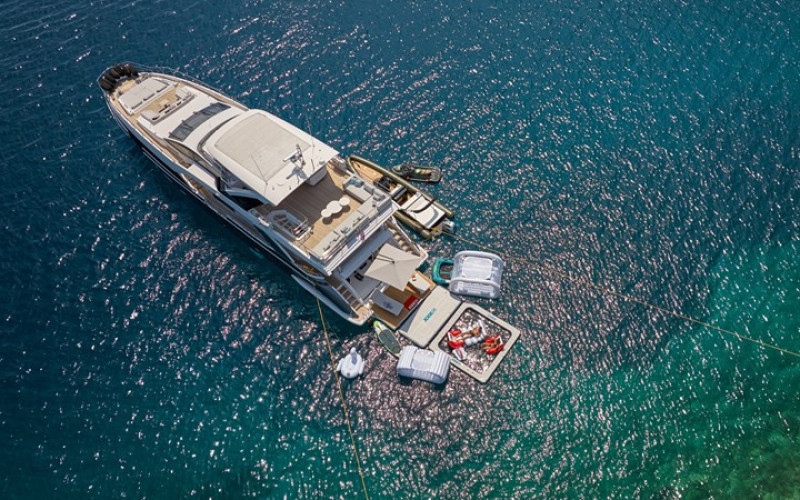 AZIMUT YACHTS Azimut Grande 27M ALUMINIA TOO